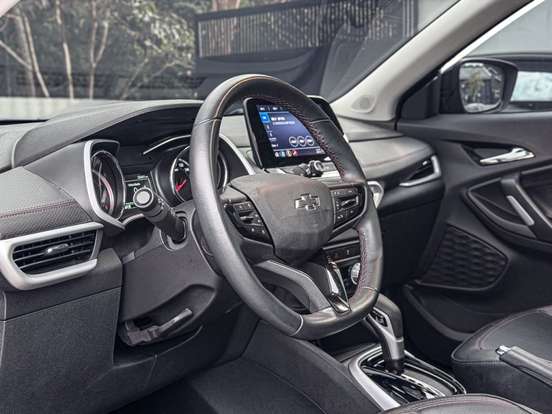 CHEVROLET-TRACKER-2024