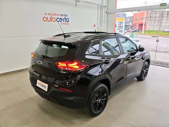 CHEVROLET-TRACKER-2023