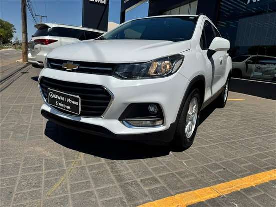 CHEVROLET-TRACKER-2017