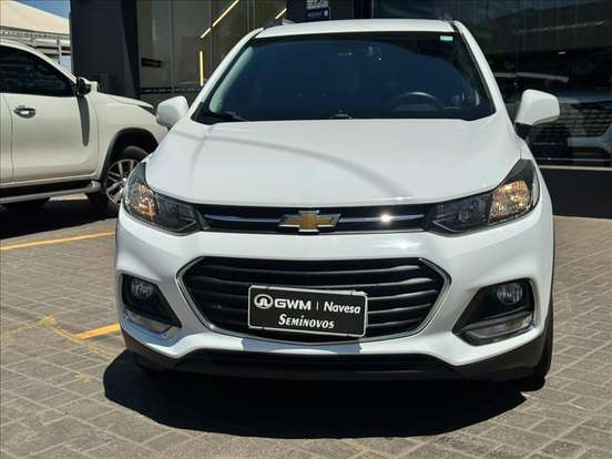 CHEVROLET-TRACKER-2017