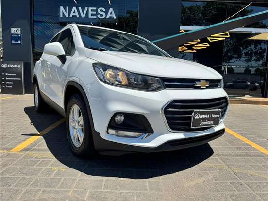 CHEVROLET-TRACKER-2017