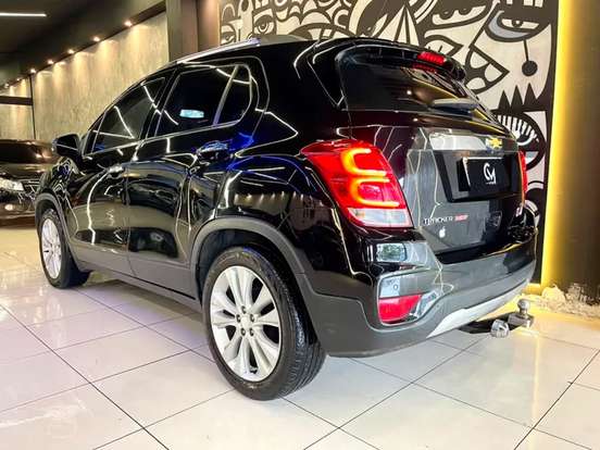CHEVROLET-TRACKER-2017