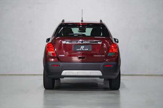 CHEVROLET-TRACKER-2015