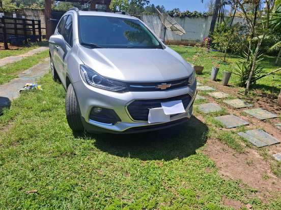 CHEVROLET-TRACKER-2019