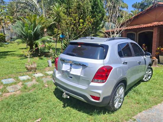 CHEVROLET-TRACKER-2019
