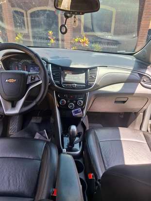 CHEVROLET-TRACKER-2019