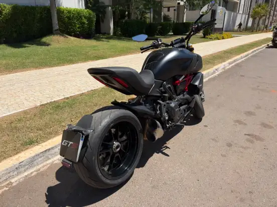 DUCATI-DIAVEL 1260 S-2020
