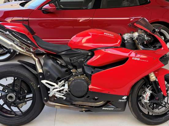 DUCATI-SUPERBIKE 1199 PANIGALE DUCATI-SUPERBIKE 1199 PANIGALE-2015