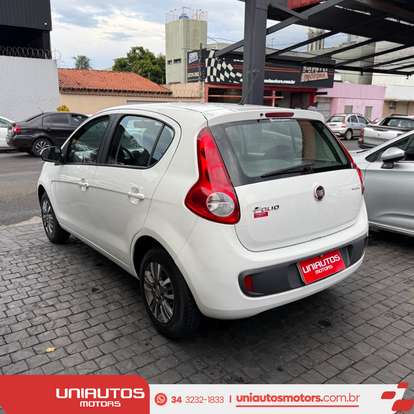 FIAT-PALIO-2015