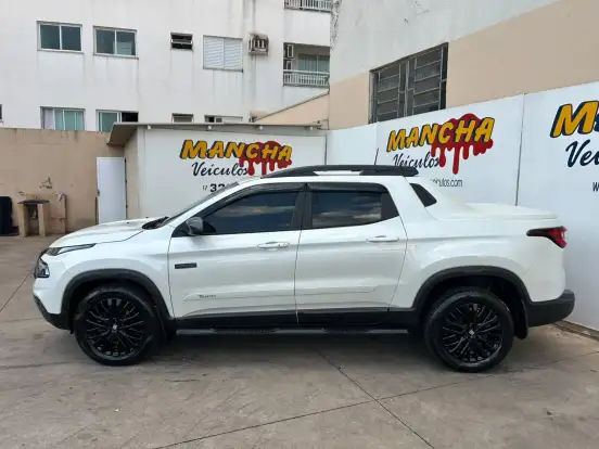 FIAT-TORO-1.3 TURBO 270 FLEX ULTRA AT6 FIAT-TORO-2025
