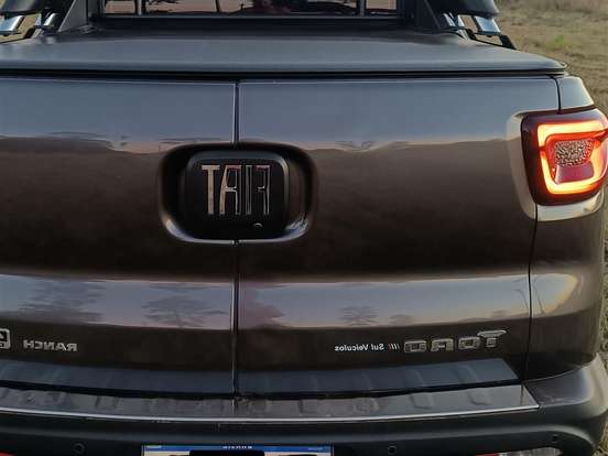 FIAT-TORO-2.0 16V TURBO DIESEL RANCH 4WD AT9 FIAT-TORO-2023