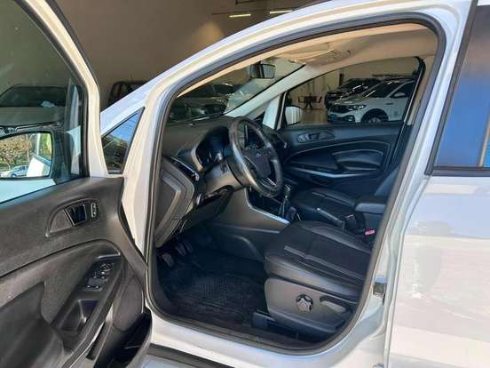 FORD-ECOSPORT-2017