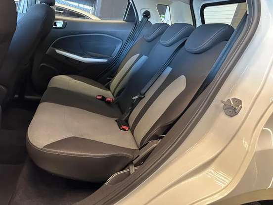 FORD-ECOSPORT-2015