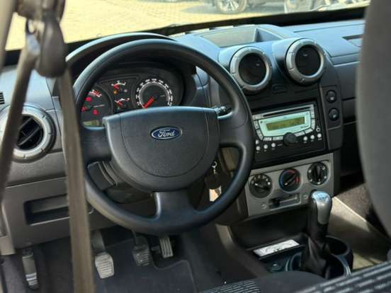 FORD-ECOSPORT-2011