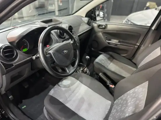 FORD-FIESTA-2013
