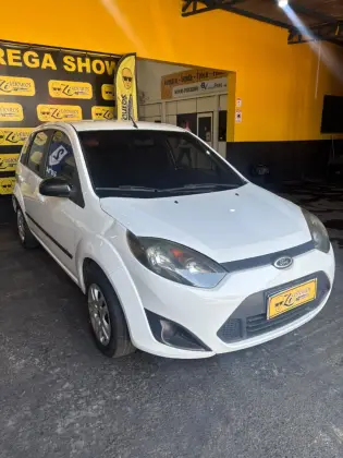 FORD FIESTA 1.0 ROCAM HATCH 8V FLEX 4P MANUAL