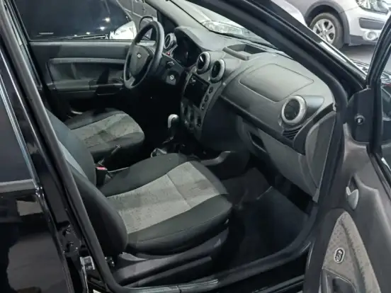 FORD-FIESTA-1.6 ROCAM SEDAN 8V FLEX 4P MANUAL FORD-FIESTA-2013