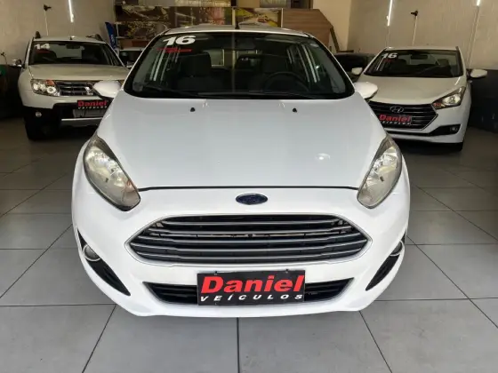FORD FIESTA 1.6 SE HATCH 16V FLEX 4P MANUAL