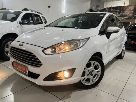 FORD-FIESTA-1.6 SE HATCH 16V FLEX 4P MANUAL FORD-FIESTA-2015