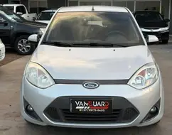 FORD FIESTA 1.0 ROCAM SE 8V FLEX 4P MANUAL FORD FIESTA 1.0 ROCAM SE 8V FLEX 4P MANUAL