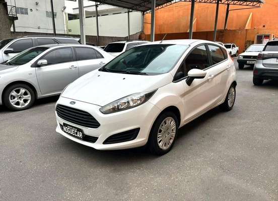 FORD-FIESTA-2014