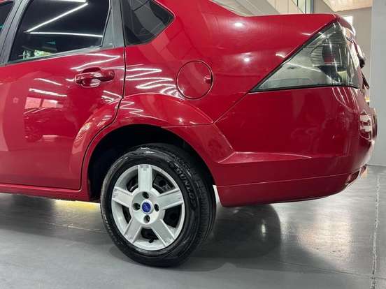 FORD-FIESTA-2012