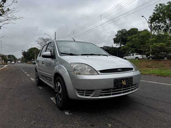 Ford Fiesta 1.6 MPI Sedan 8V Flex 4P Manual