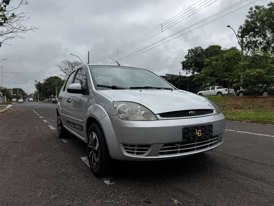 FORD-FIESTA-1.6 MPI SEDAN 8V FLEX 4P MANUAL FORD-FIESTA-2005
