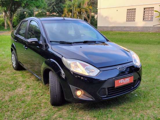 FORD-FIESTA-2013