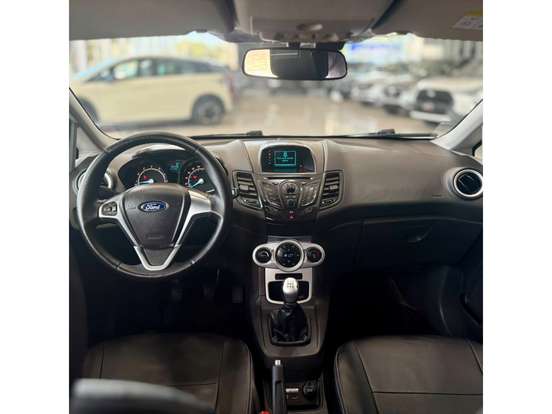 FORD-FIESTA-2015