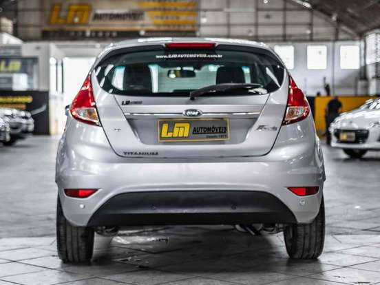 FORD-FIESTA-2016