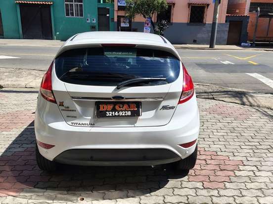 FORD-FIESTA-1.6 TITANIUM PLUS SEDAN 16V FLEX 4P POWERSHIFT FORD-FIESTA-2014