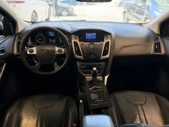 FORD-FOCUS-2.0 SE SEDAN 16V FLEX 4P POWERSHIFT FORD-FOCUS-2014