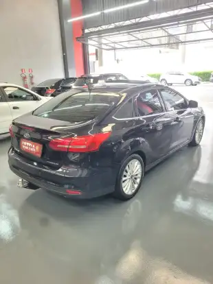 FORD-FOCUS-2018