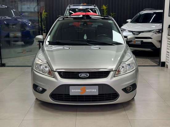 FORD-FOCUS-2011