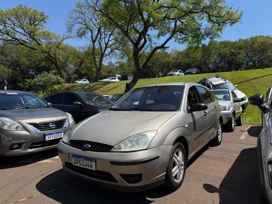 FORD-FOCUS-2004