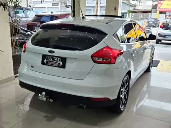 FORD-FOCUS-2.0 TITANIUM PLUS 16V FLEX 4P POWERSHIFT FORD-FOCUS-2015