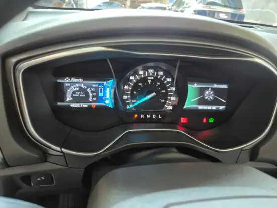 FORD-FUSION-2015