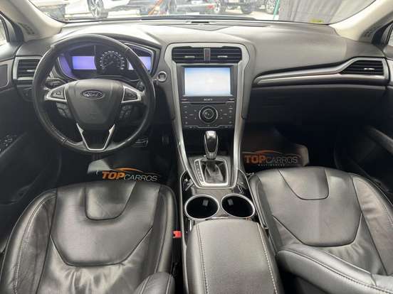 FORD-FUSION-2012