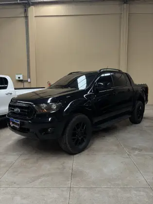 FORD RANGER 2.2 BLACK 4X2 CD 16V DIESEL 4P AUTOMÁTICO