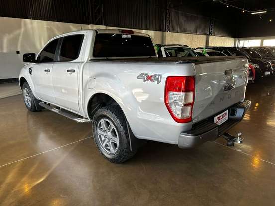 FORD-RANGER-2.2 XLS 4X4 CD 16V DIESEL 4P AUTOMÁTICO FORD-RANGER-2017