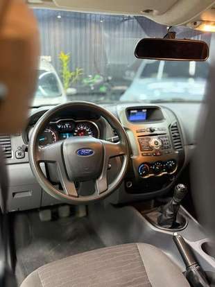 FORD-RANGER-2013