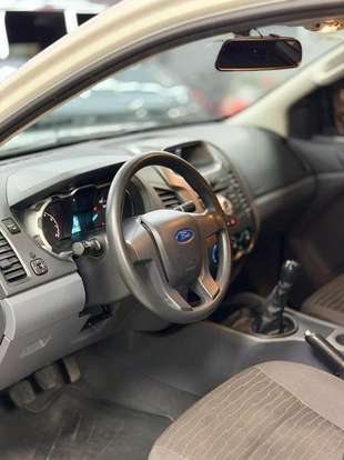 FORD-RANGER-2013