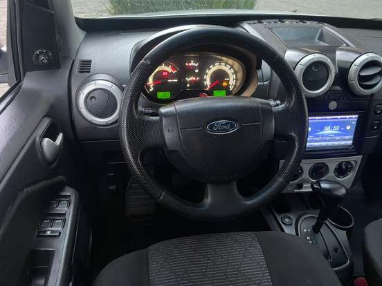 FORD-ECOSPORT-2011