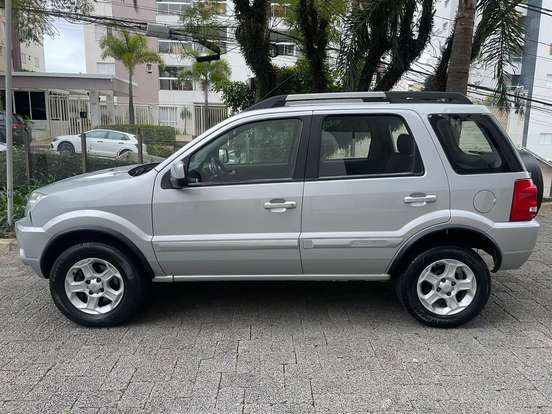 FORD-ECOSPORT-2011