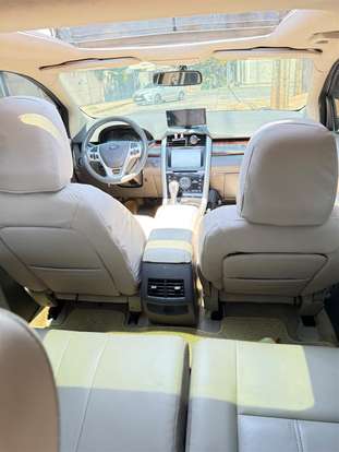 FORD-EDGE-2011