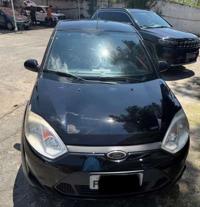 FORD-FIESTA-2014