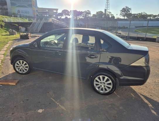 FORD-FIESTA-2011