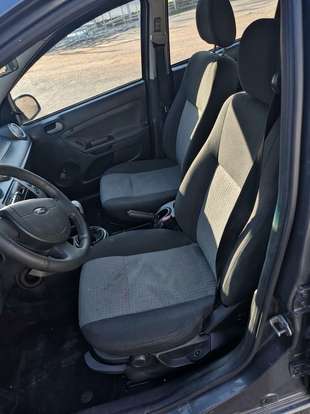 FORD-FIESTA-2011