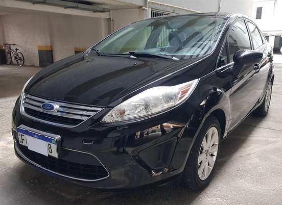 FORD-FIESTA-2011